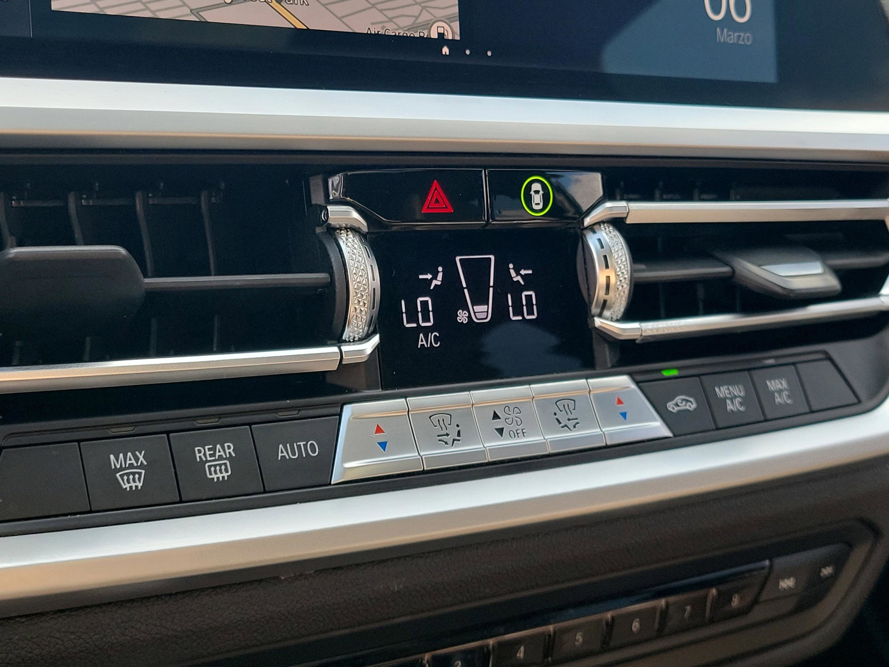 Used 2020 BMW 330i Sedan w/ Convenience Package image 23