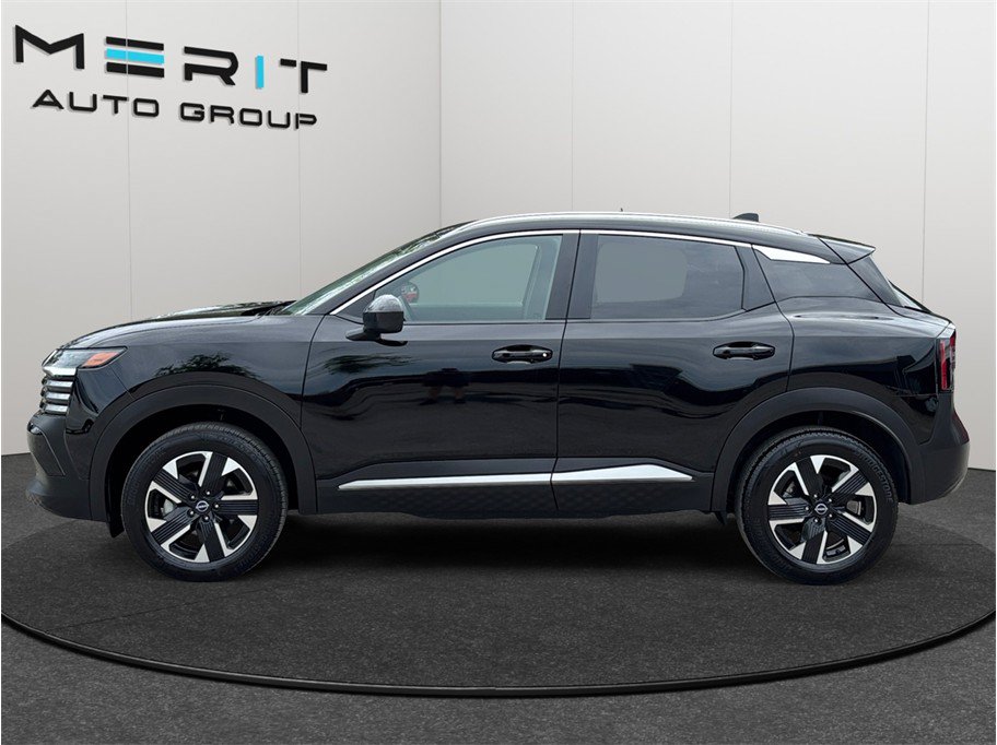 Used 2026 Nissan Kicks SV w/ Cold Weather Package AWD/4WD image 5