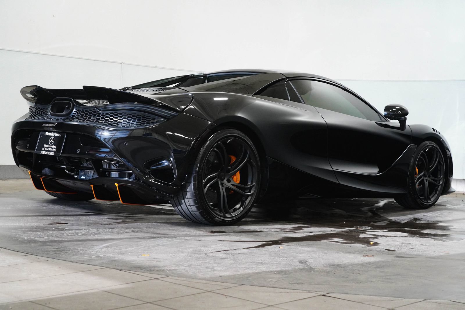 Used 2025 McLaren 750S Spider image 12