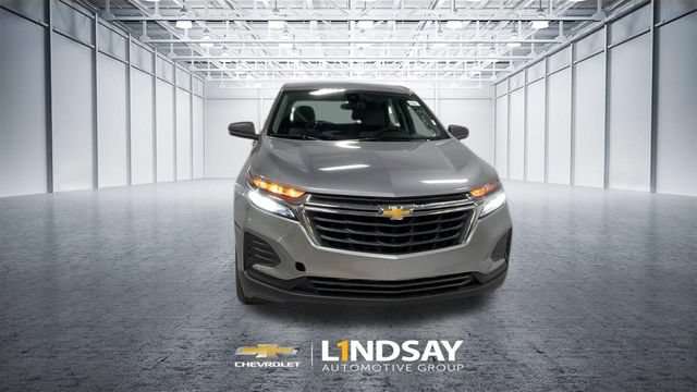 Used 2023 Chevrolet Equinox LS FWD image 2