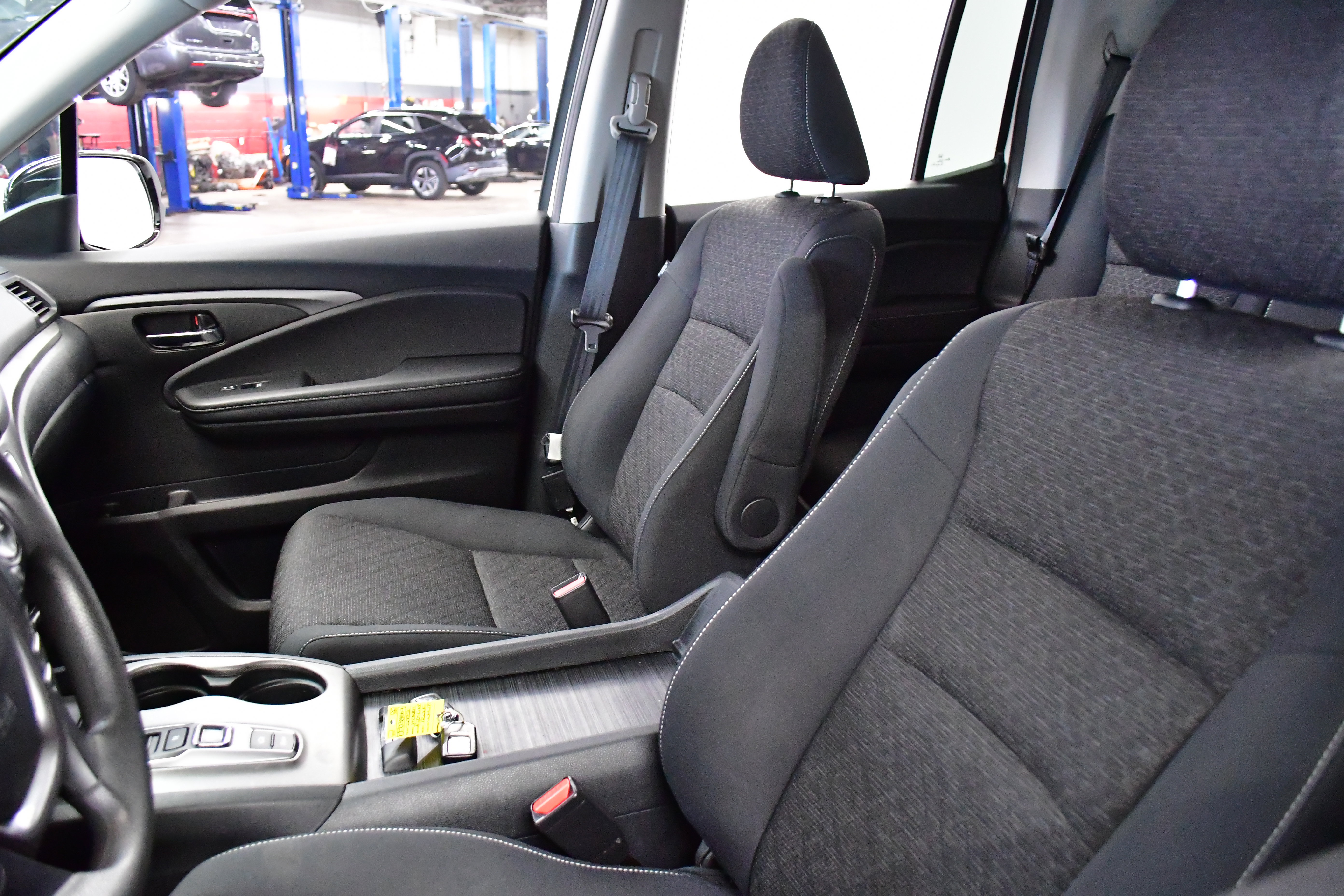 Used 2023 Honda Ridgeline Sport image 9
