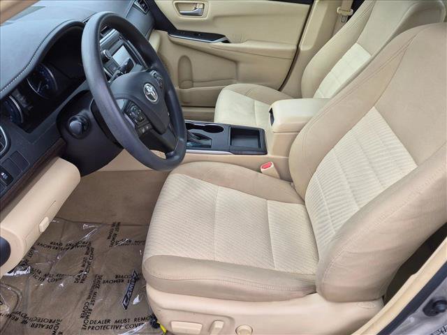 Used 2017 Toyota Camry LE FWD image 14