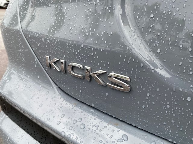 Used 2023 Nissan Kicks SV FWD image 30
