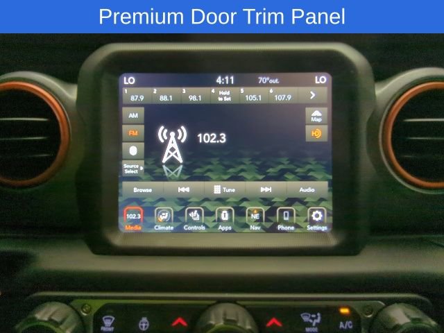 Used 2023 Jeep Gladiator Mojave w/ Cold Weather Group image 15