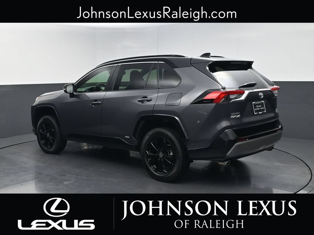 Used 2022 Toyota RAV4 XSE AWD/4WD image 7