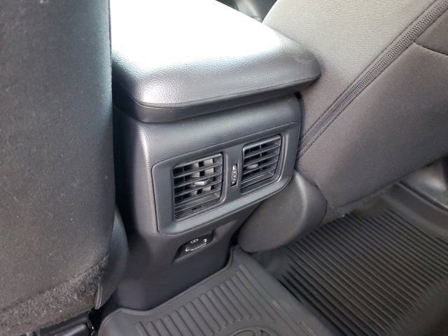 Used 2025 Toyota RAV4 XLE image 12