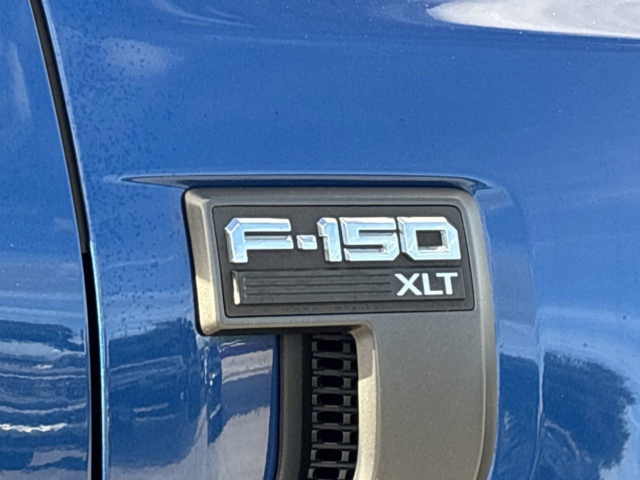 Used 2022 Ford F150 XLT w/ Equipment Group 302A High image 32