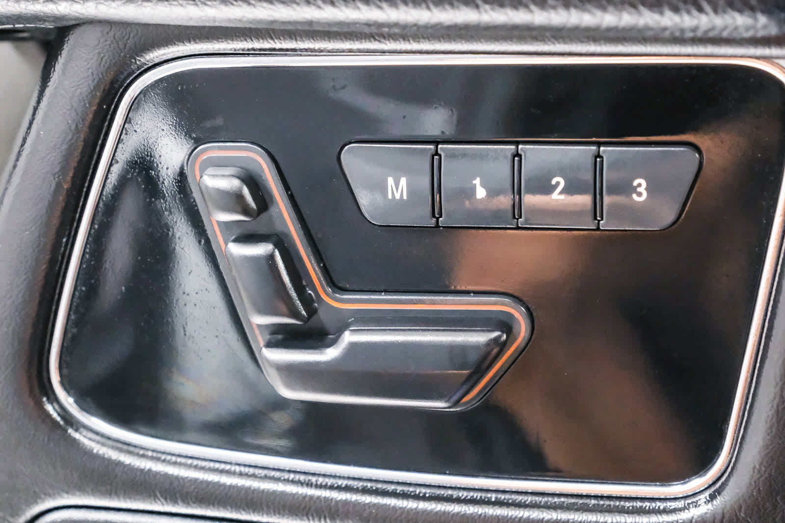 Used 2015 Mercedes-Benz G 550 image 26