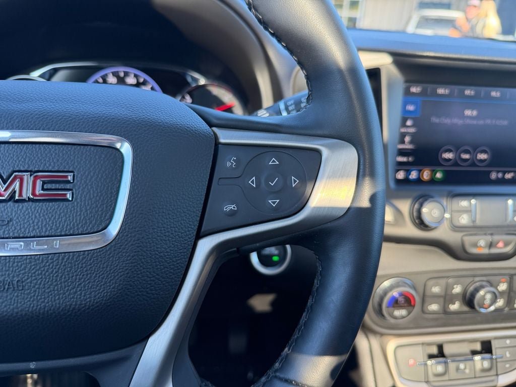 Used 2023 GMC Terrain Denali w/ Denali Premium Package AWD/4WD image 16