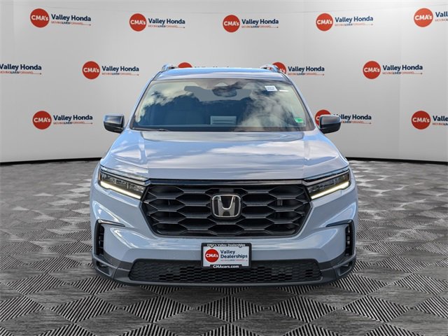 New 2025 Honda Pilot Sport image 2