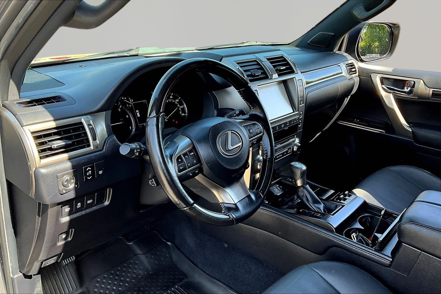 Used 2020 Lexus GX 460 Premium AWD/4WD image 16