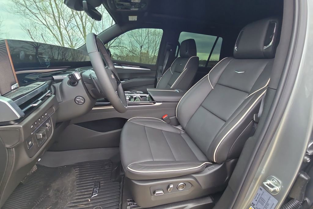Used 2026 Cadillac Escalade Sport w/ LPO, ONYX Package image 12