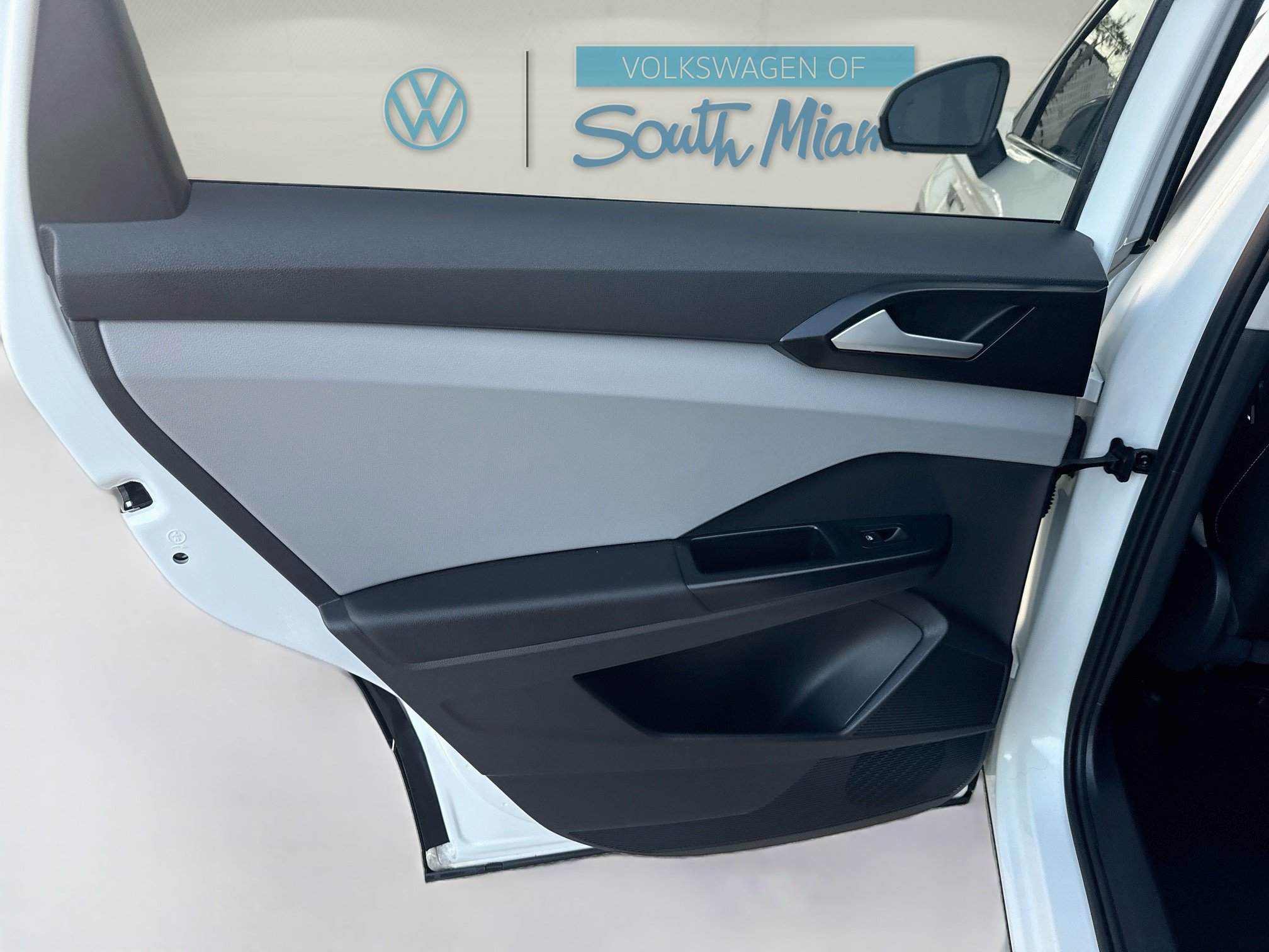 Certified 2022 Volkswagen Taos SE FWD image 25
