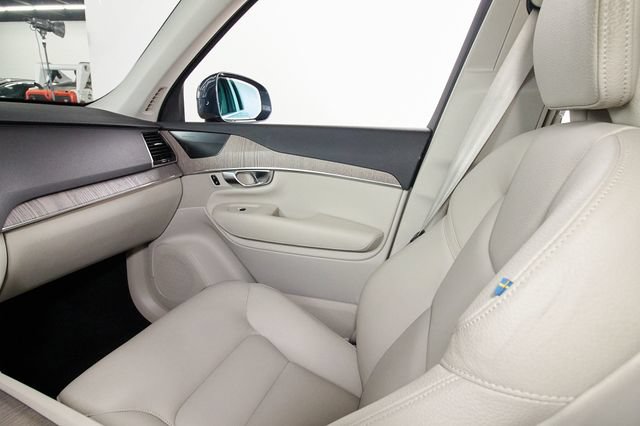 Certified 2023 Volvo XC90 B6 Plus AWD/4WD image 8