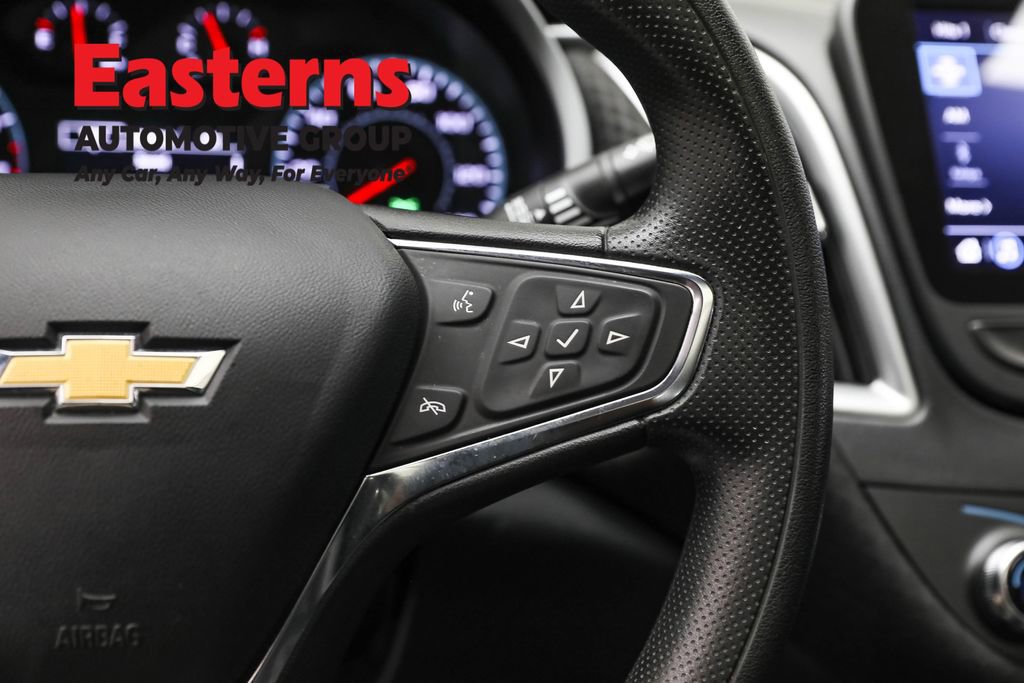 Used 2023 Chevrolet Malibu LT image 16