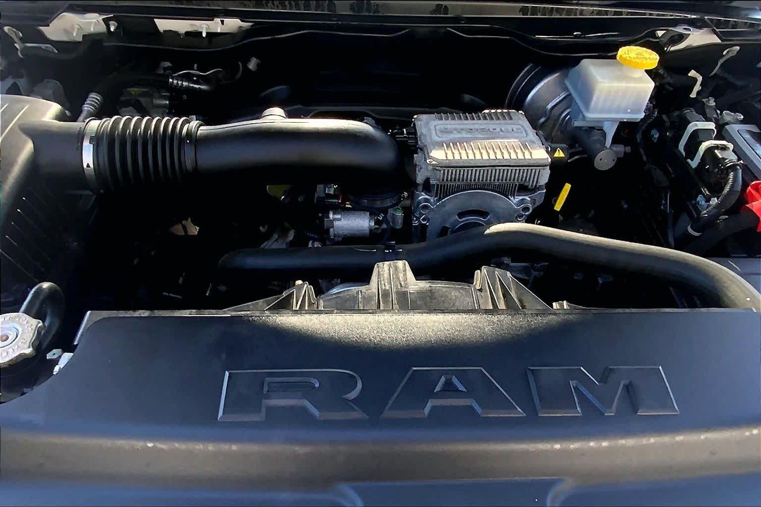 Used 2023 RAM 1500 Laramie AWD/4WD image 30