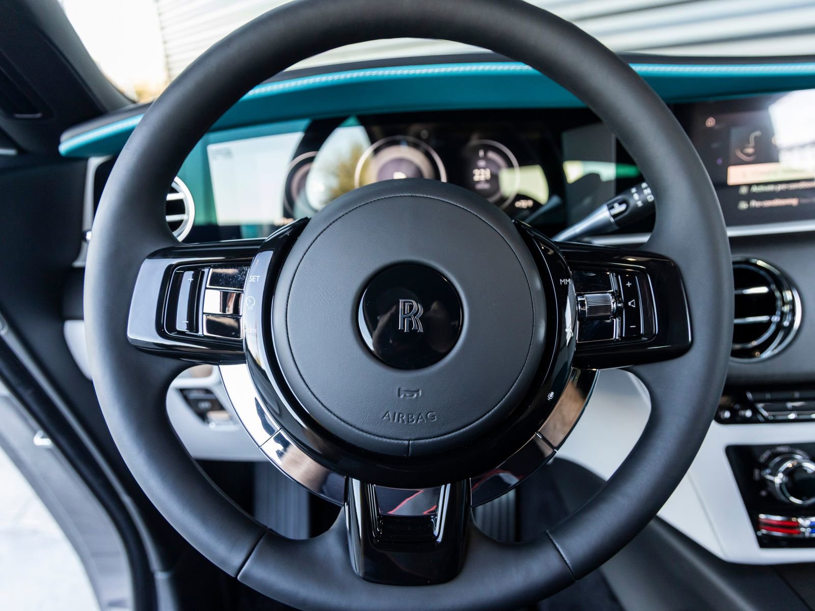 Certified 2025 Rolls-Royce Spectre image 33