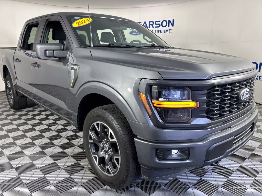 Used 2024 Ford F150 STX AWD/4WD image 3