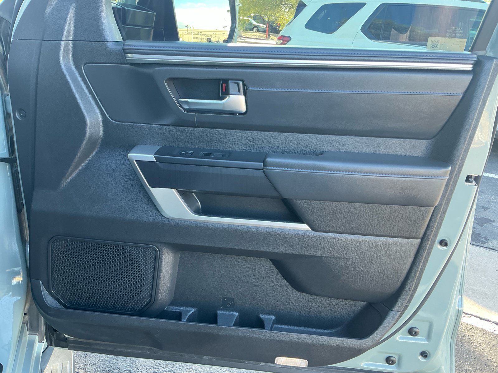 Used 2025 Toyota Sequoia Platinum AWD/4WD image 16