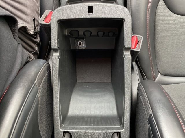 Used 2022 Jeep Cherokee Trailhawk image 13