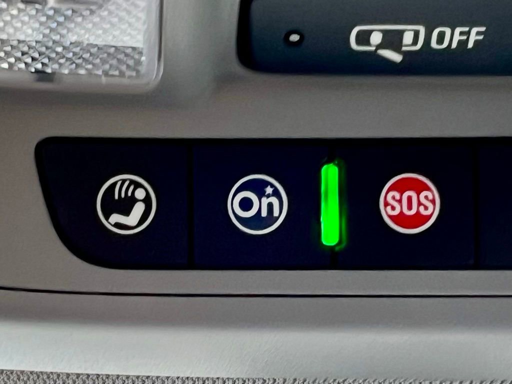 Used 2023 GMC Acadia SLT image 29