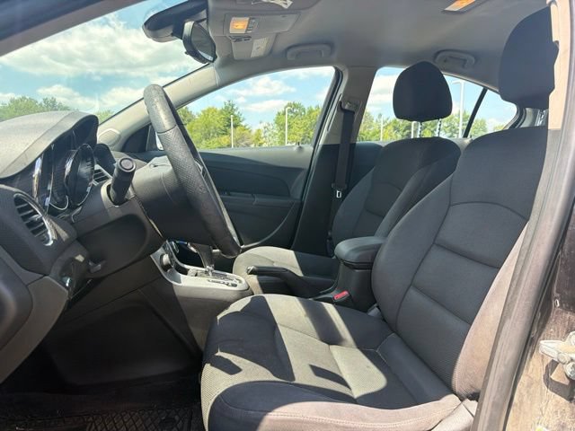 Used 2016 Chevrolet Cruze LT w/ RS Package FWD image 20