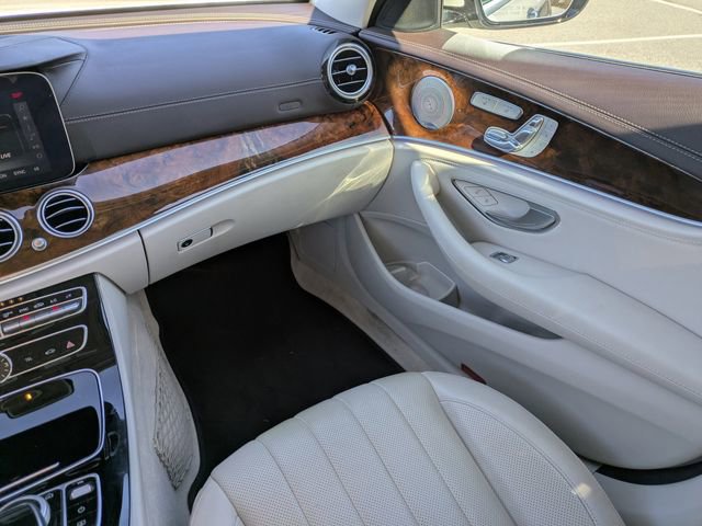 Used 2018 Mercedes-Benz E 400 4MATIC Sedan image 16