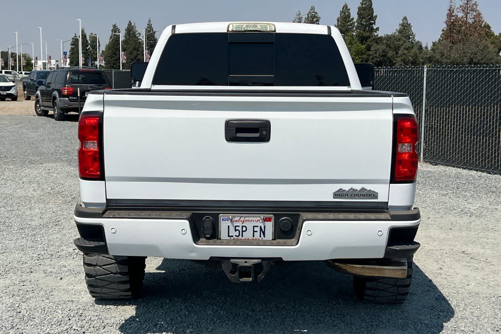 Used 2017 Chevrolet Silverado 2500 High Country w/ Duramax Plus Package AWD/4WD image 8