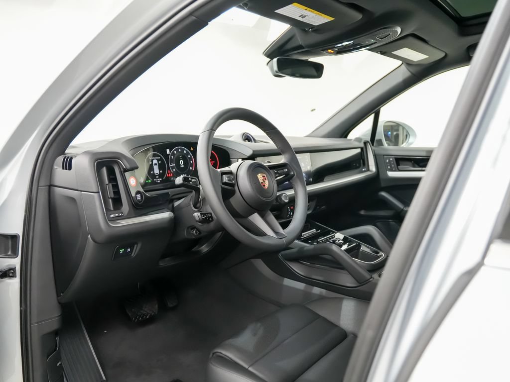 New 2026 Porsche Cayenne AWD/4WD image 4