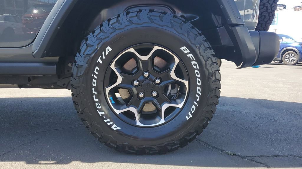 Used 2022 Jeep Wrangler Unlimited Rubicon 4xe w/ Steel Bumper Group AWD/4WD image 6