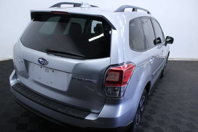 Used 2018 Subaru Forester 2.5i Premium w/ All-Weather Package AWD/4WD image 5