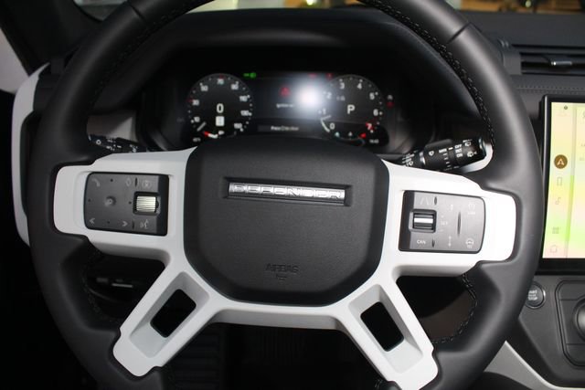 New 2026 Land Rover Defender 130 X-Dynamic SE image 16