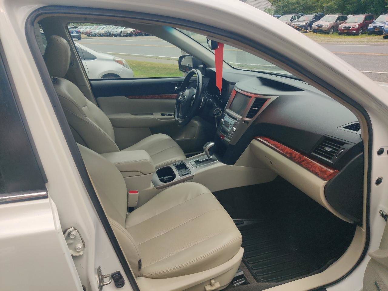 Used 2012 Subaru Outback 3.6R Limited AWD/4WD image 16