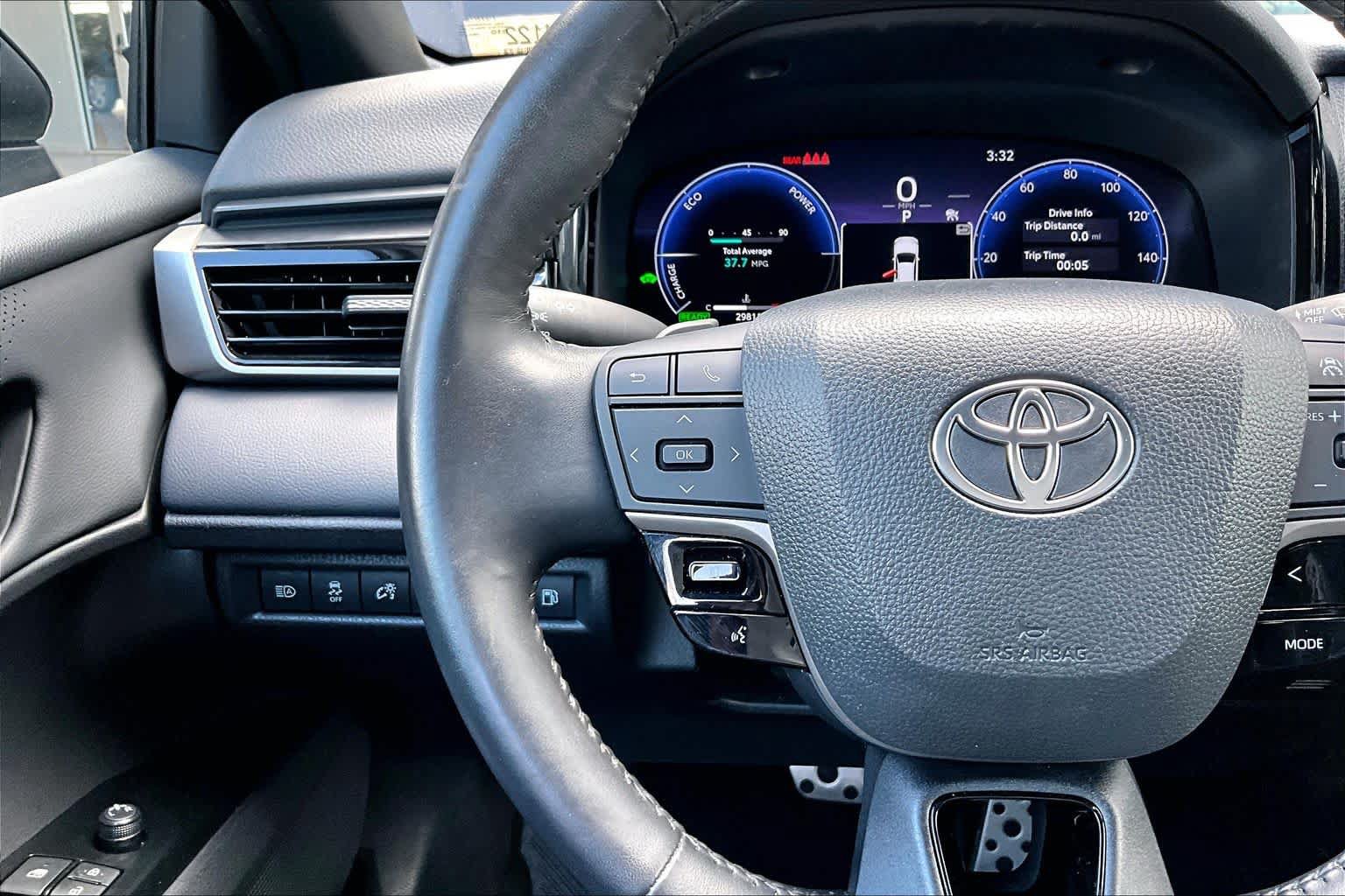 Used 2025 Toyota Camry XSE AWD/4WD image 24