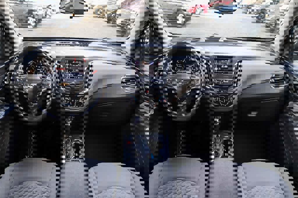 Used 2020 Chevrolet Equinox LS w/ LS Convenience Package image 12