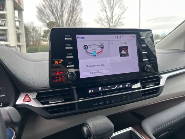 Used 2024 Toyota Sienna LE image 22