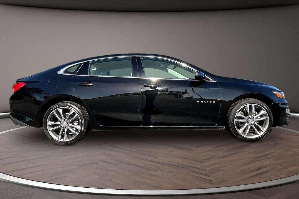 Used 2024 Chevrolet Malibu LT FWD image 9