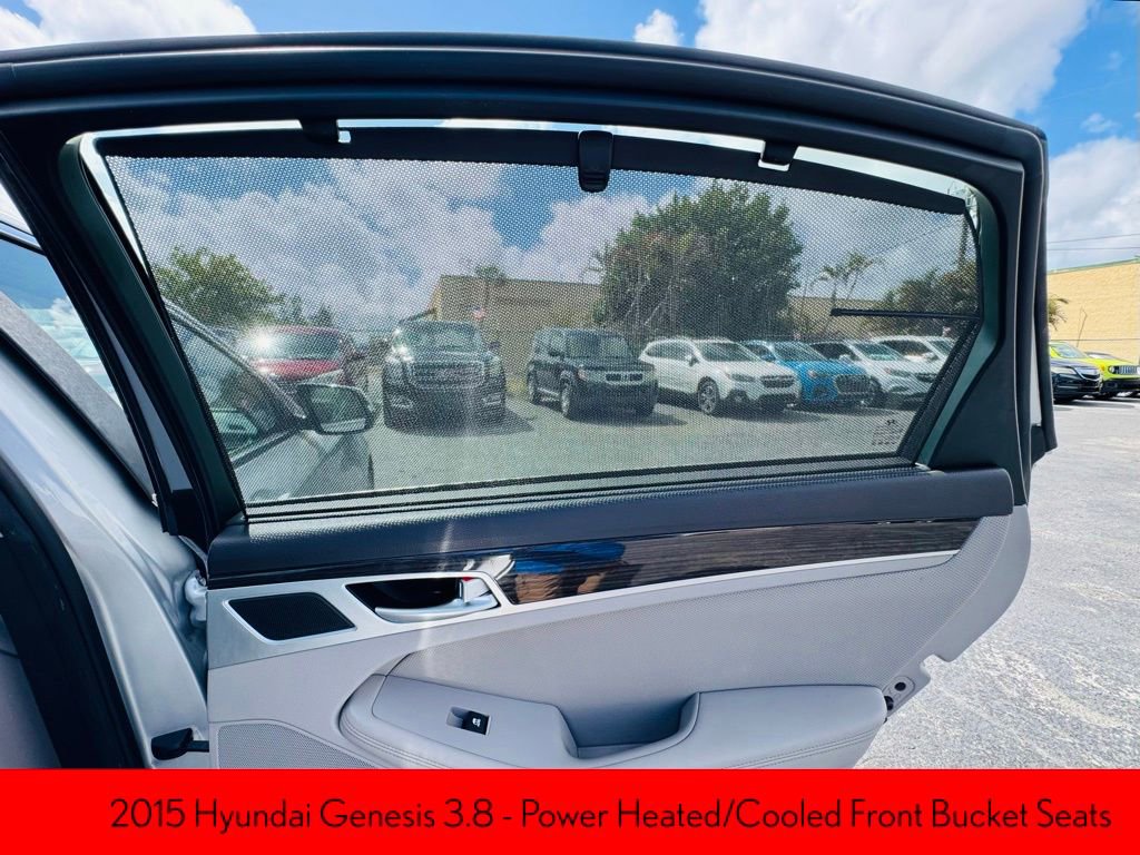Used 2015 Hyundai Genesis 3.8 w/ Option Group 03 image 15