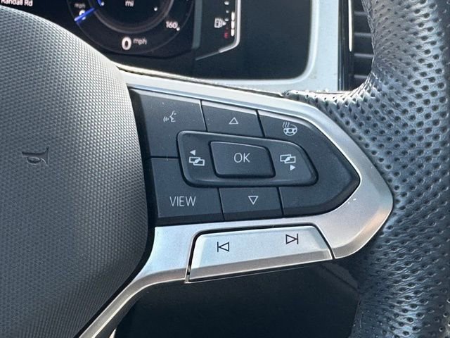 Certified 2023 Volkswagen Atlas Cross Sport SEL R-Line image 39