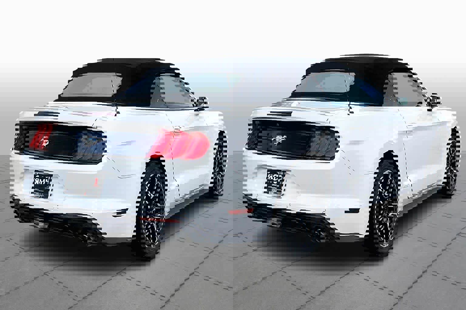 Used 2022 Ford Mustang Premium image 11