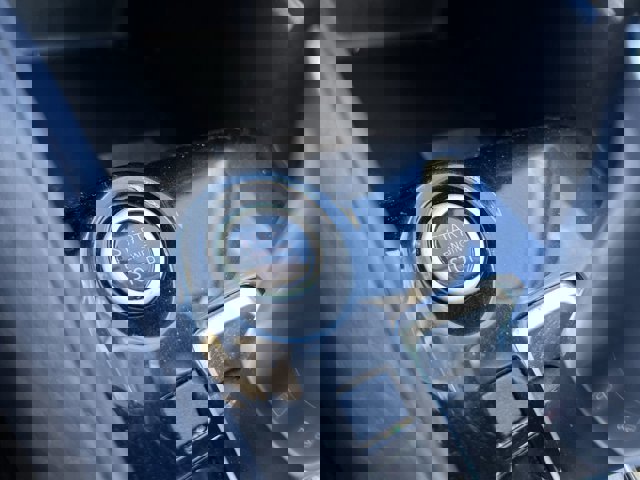 Used 2020 Nissan Kicks S image 17