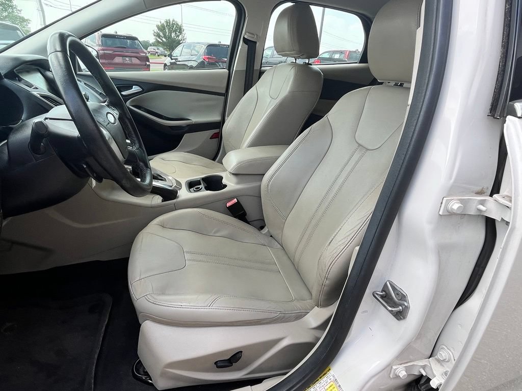 Used 2012 Ford Focus SEL FWD image 10