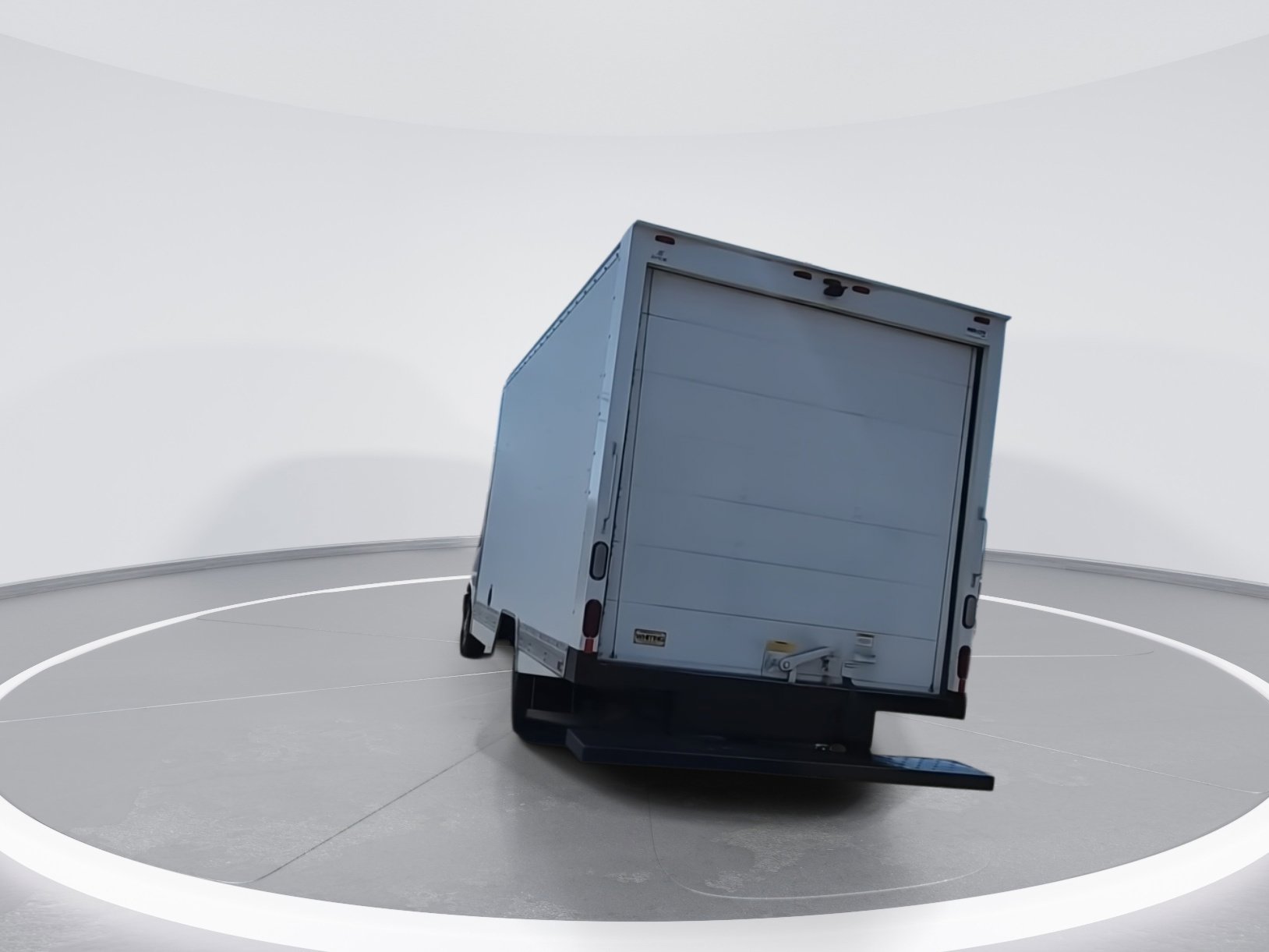 Used 2017 Chevrolet Express 3500 image 7