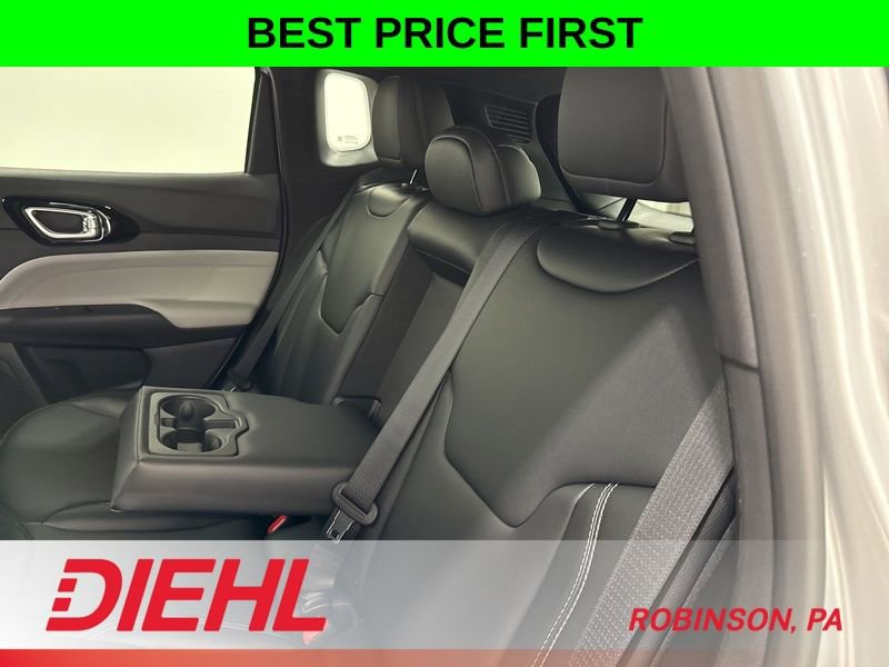 New 2026 Jeep Compass Limited image 17