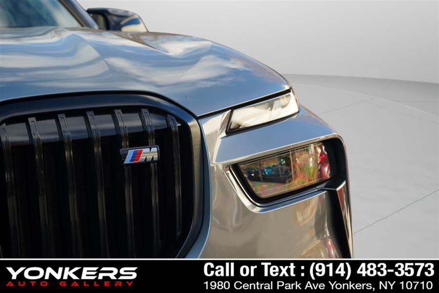 Used 2024 BMW X7 M60i w/ Executive Package image 62