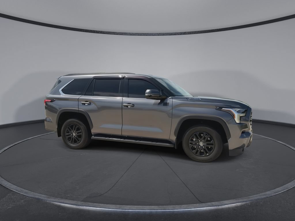 Used 2023 Toyota Sequoia SR5 w/ SR5 Premium Package AWD/4WD image 2