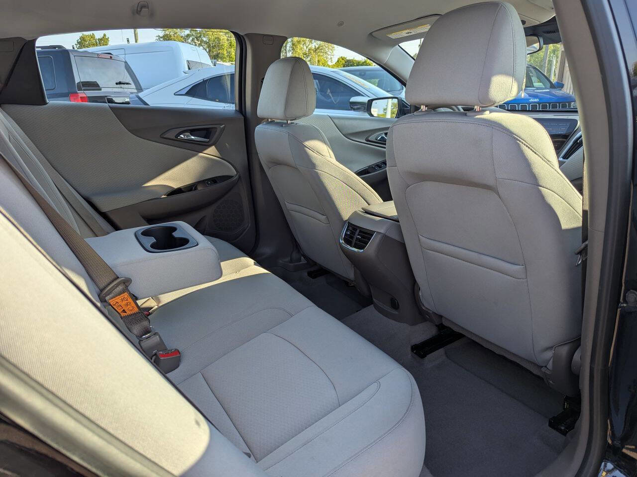 Used 2020 Chevrolet Malibu LT FWD image 18