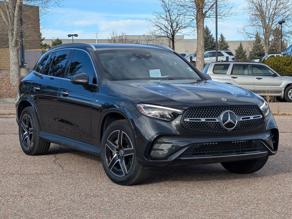 Used 2025 Mercedes-Benz GLC 350e 4MATIC image 24