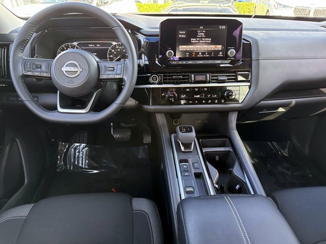 Used 2024 Nissan Pathfinder SV w/ Black Appearance Package FWD image 16