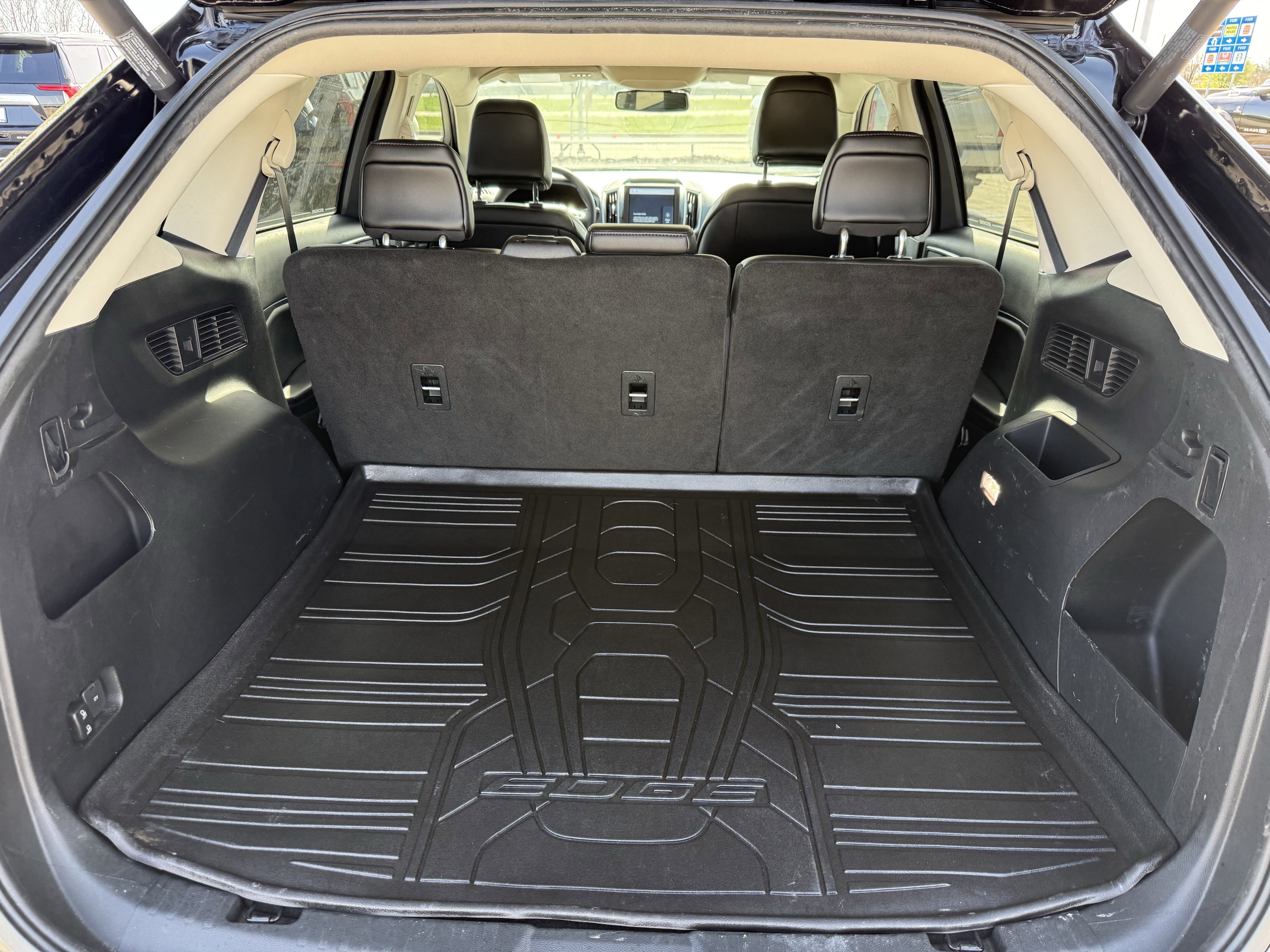 Used 2022 Ford Edge SEL w/ Convenience Package image 32